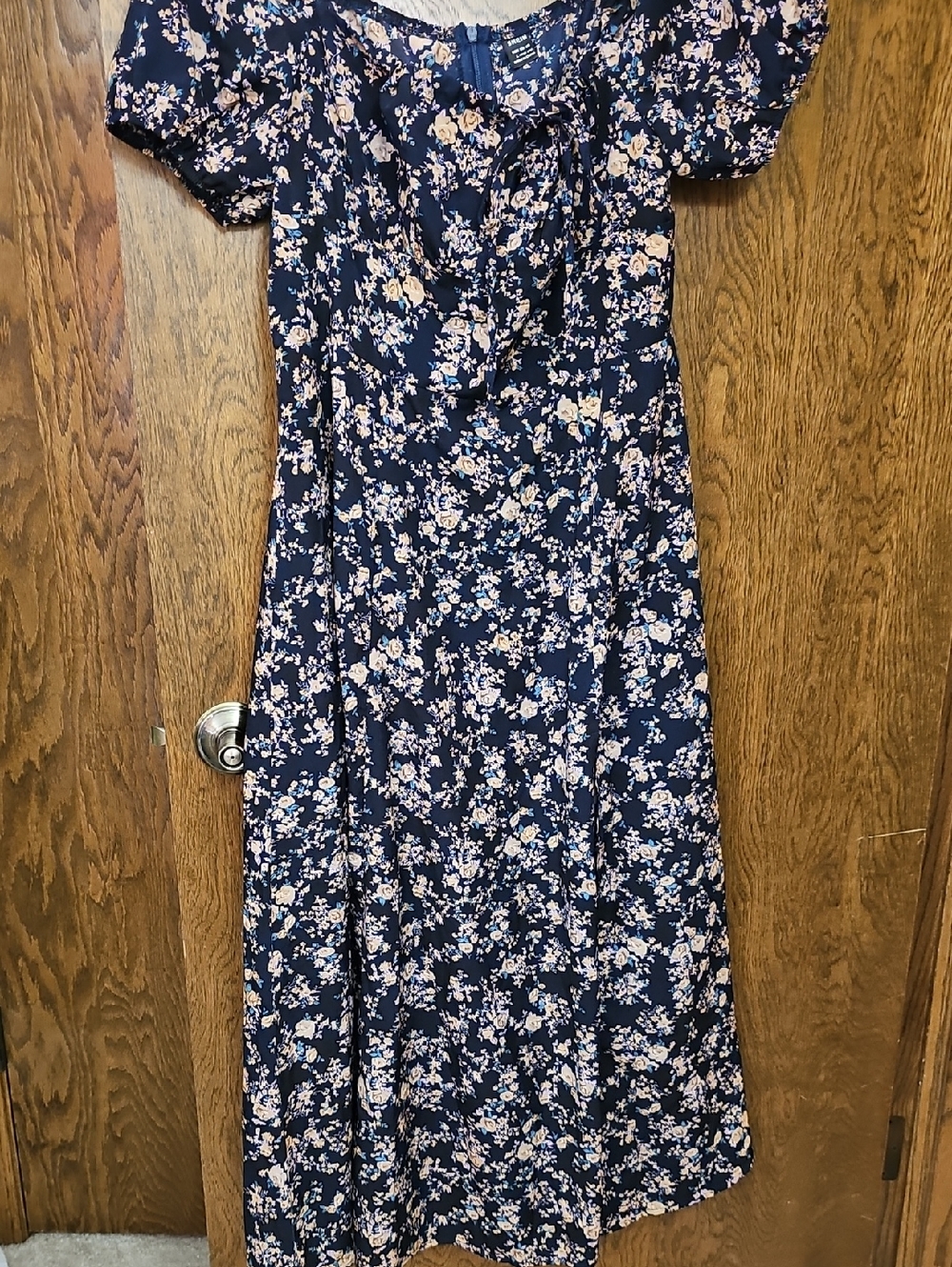 SHEIN Navy Floral Puff-Sleeve Dress with Tan Blooms
